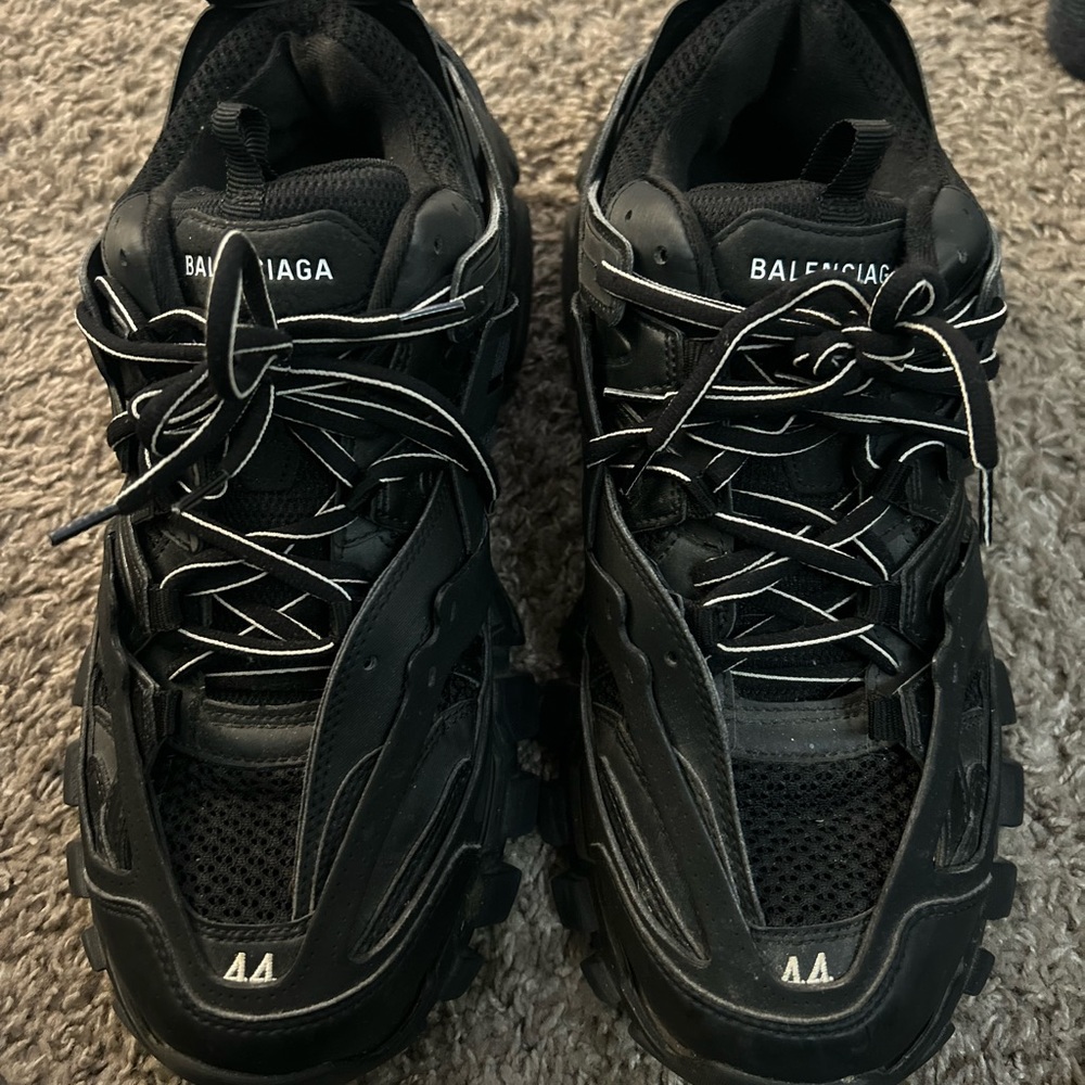 Balenciaga triple black EU 44 men’s 11 great condition